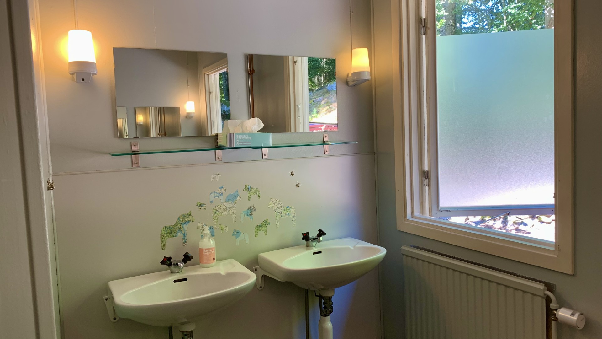 Waschbecken_links